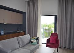 Arena Apartments Guba - Quba - Living room