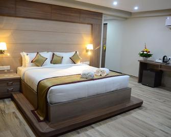 Jai Maata Grandeur - Shimoga - Bedroom