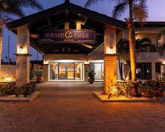Dorado Eagle Beach Hotel - Noord - Edificio