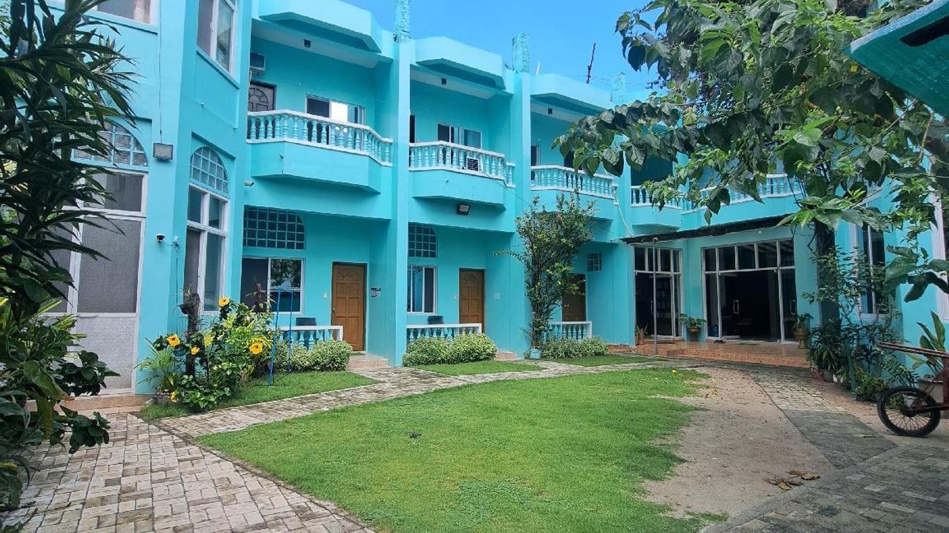 Shorebreak Boracay Resort