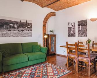Bio Agriturismo Corte degli Ulivi - Grosseto - Sala de estar