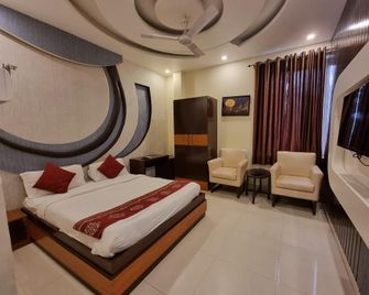 Hotel Vitthal International - Prayagraj - Bedroom