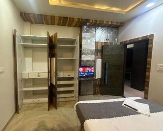 Hotel Mg - Nagpur - Schlafzimmer