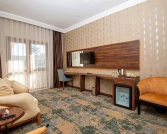 Yoncali Thermal Hotel - Dereköy - Sala de estar