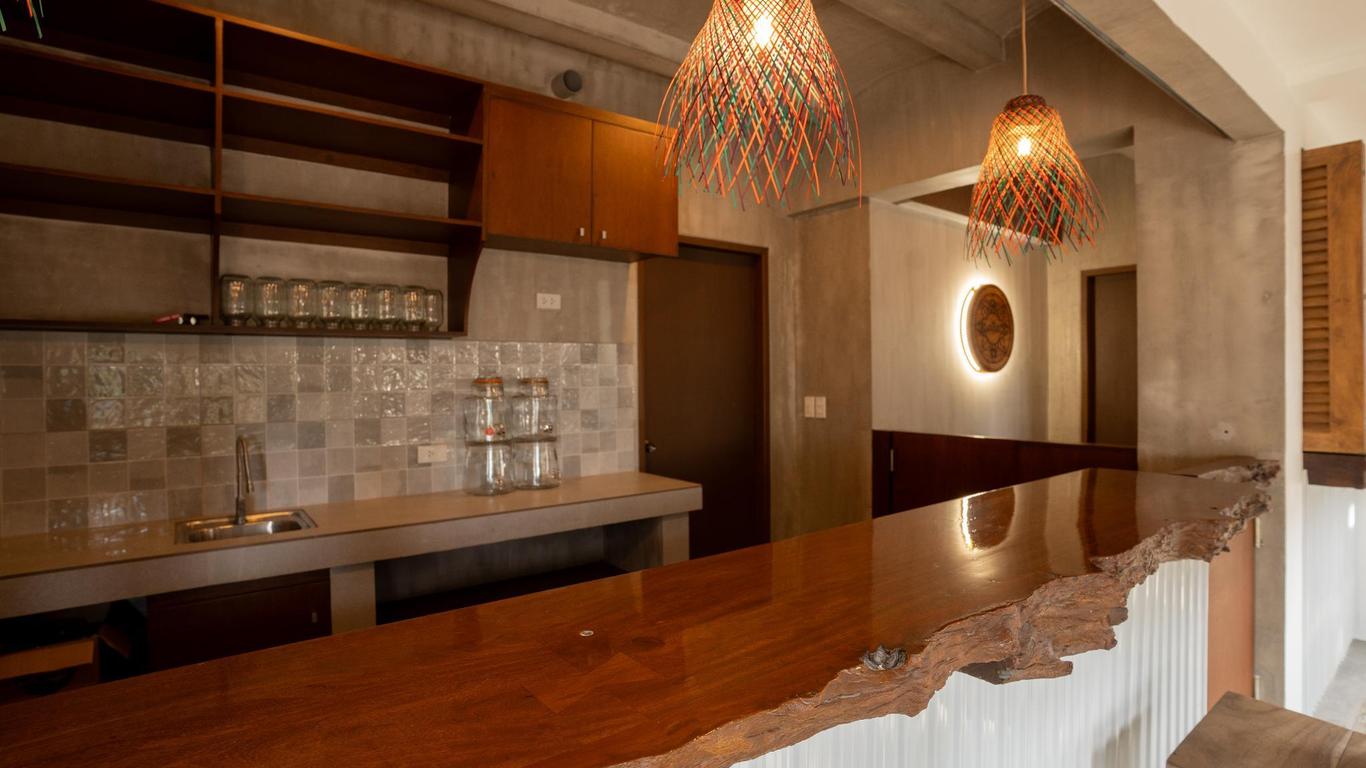 The Circle Hostel, La Union