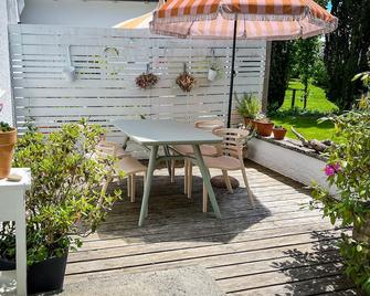 Hacienda Flats - Wunderschöne Ferienwohnungen am Seewald - Friedrichshafen - Patio