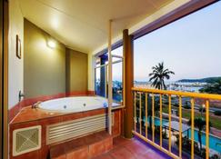 At Boathaven Bay Holiday Apartments - Airlie Beach - Room amenity