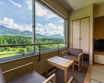 Kamenoi Hotel Aso - Aso - Balcón