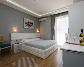 Hotel Vila Verde City Center - Tirana - Kamar Tidur
