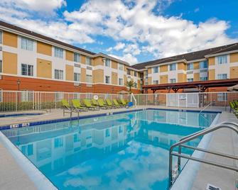 Extended Stay America Suites - Orlando - Convention Center - Universal Blvd - Orlando - Piscina