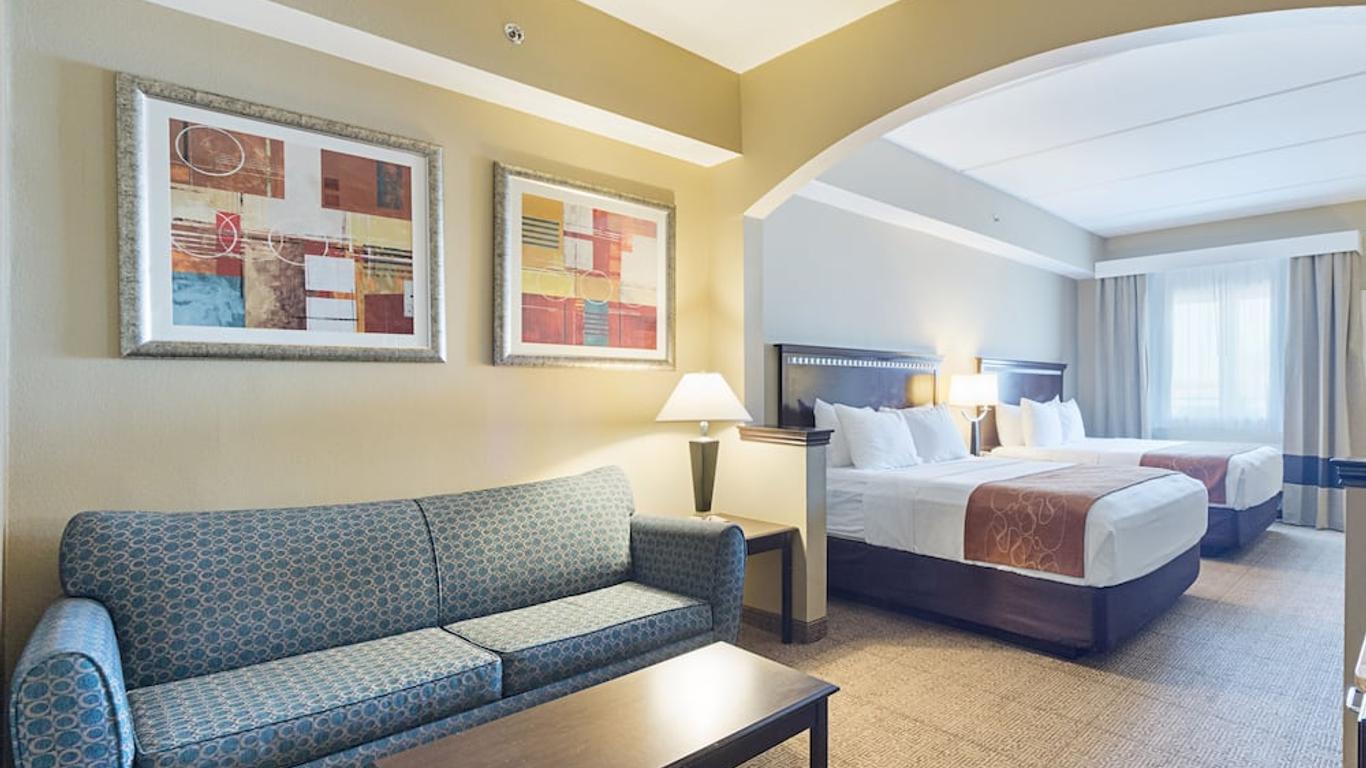 كومفرت سويتس ساوث بادر أيلاند