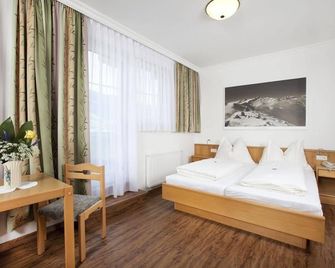 Hotel Grundlhof - Bramberg am Wildkogel