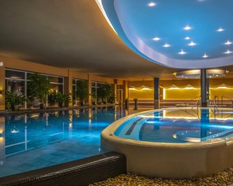 Hunguest Szeged - ex Forrás - Szeghed - Piscină