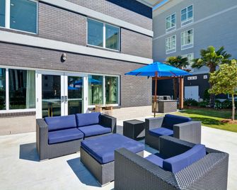 Homewood Suites by Hilton New Orleans West Bank Gretna - Gretna - Patio