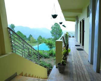 Periyar Herbal Resort - Lansdowne - Balcony