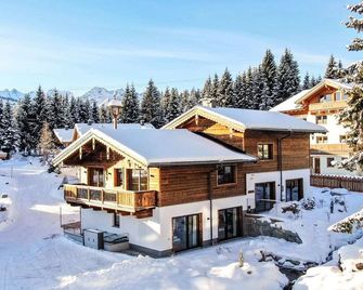 Chalet in Königsleiten near Ski Lift Zillertal - Königsleiten - Budova