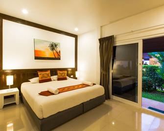 Phuket Airport Hotel - Sakhu - Yatak Odası