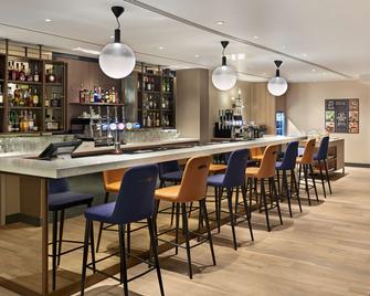Hyatt Place London Heathrow Airport - West Drayton - Bar