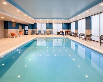 Hampton Inn & Suites by Hilton La Grande - La Grande - Pool