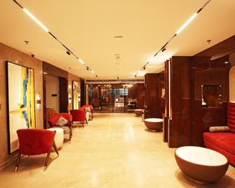 Hotel Ekta International - Deoghar - Лоббі