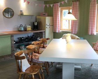 Ferienwohnung Immergrün - Görisried - Restaurante