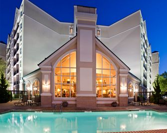 Homewood Suites by Hilton Raleigh - Durham AP/Research Triangle - דורהאם - בריכה