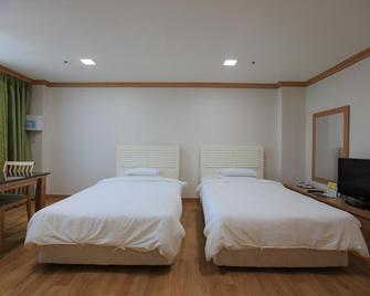 Mona Yongpyong Villa Condominium - Pyeongchang - Bedroom