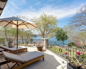 Luxury Beachside 7Br Retreat in Peninsula Papagayo - Liberia - Balcón