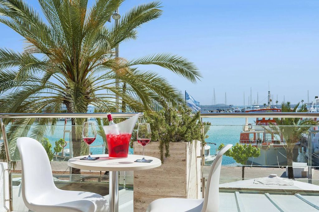 هوستل بريزا مارينا