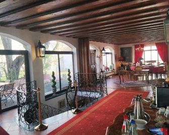 Der Platengarten - Ansbach - Salónek