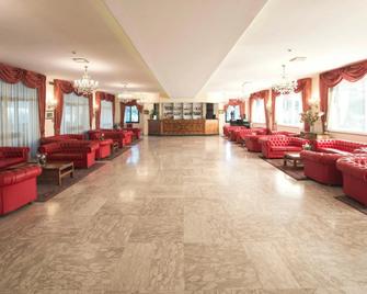 Grand Hotel Adriatico - Montesilvano - Lobby