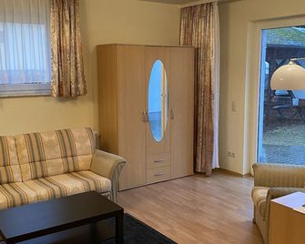 Restaurant - Pension Zum Aumatal - Weida - Soggiorno