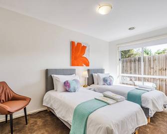 Stayau 4br Lakeside Retreat In Seabrook - Seabrook - Bedroom