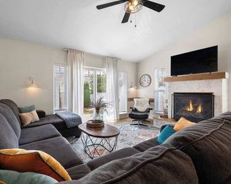 Twin Falls Cozy Getaway - Twin Falls - Stue