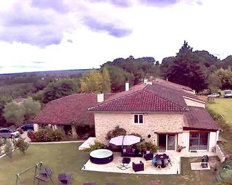 Villa My- Andréathic sleeps 14 with optional spa, terrace and garden - Barie - Edificio