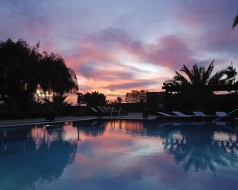 Villa Vik - Hotel Boutique - Arrecife - Pool