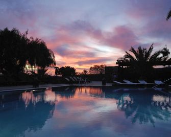 Villa Vik - Hotel Boutique - Arrecife - Piscine