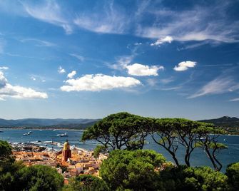Les Capucines Saint Tropez - Gassin - Außenansicht