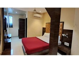 Hotel New Silver Elite - Mumbai - Bedroom