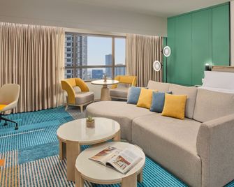 Holiday Inn & Suites Makati By IHG - מאקאטי סיטי - חדר שינה