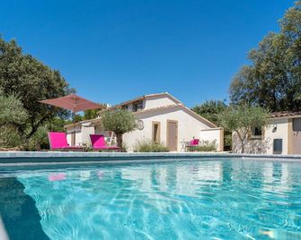 Mas la Cheneraie - Lourmarin - Piscina