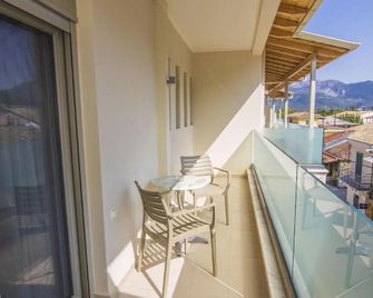 Grand Theoni Boutique Hotel & Spa - Vasiliki - Balkon