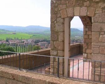 Chiara e Benedetta Villa degli Ulivi - אורבייטו - מרפסת