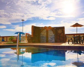 Golden Dolphin Supreme - Caldas Novas - Piscina