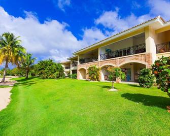 Punta Cana Condo With Swimming Pool - Bavaro Condo Cocotal Sanitized - Punta Cana - Building
