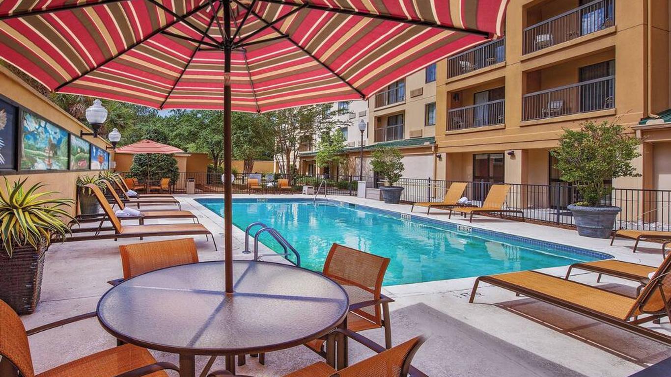Courtyard by Marriott North Charleston Airport/Coliseum