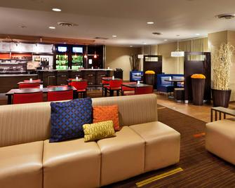 Courtyard by Marriott Easton-Columbus - Columbus - Oleskelutila
