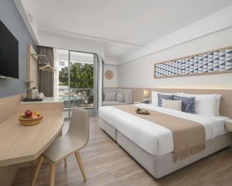 Andaman Beach Hotel Phuket - Handwritten Collection - Phuket - Makuuhuone