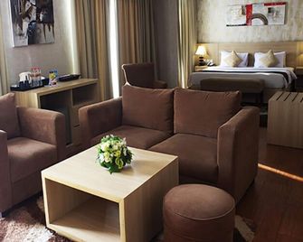 Days Hotel & Suites by Wyndham Jakarta Airport - Tangerang City - Soggiorno