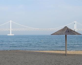 Idea Hotel - Busan - Beach